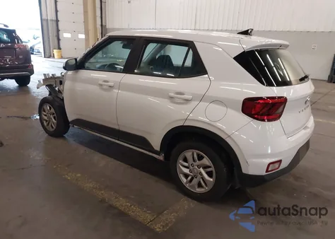 2021 Hyundai Venue Se z USA, uszkodzony, nr VIN KMHRB8A3XMU076053